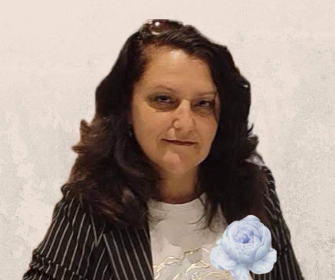 photo_5402485941571620880_y