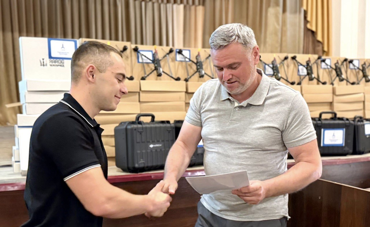 На сесійному засіданні відзначили людей-гордість громади