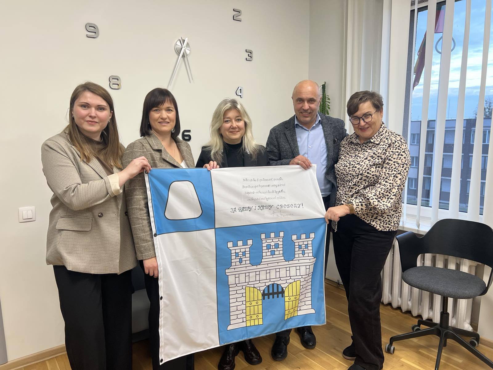 Наші юні таланти повернулися з відзнаками з конкурсу піаністів у Варені (Литва)