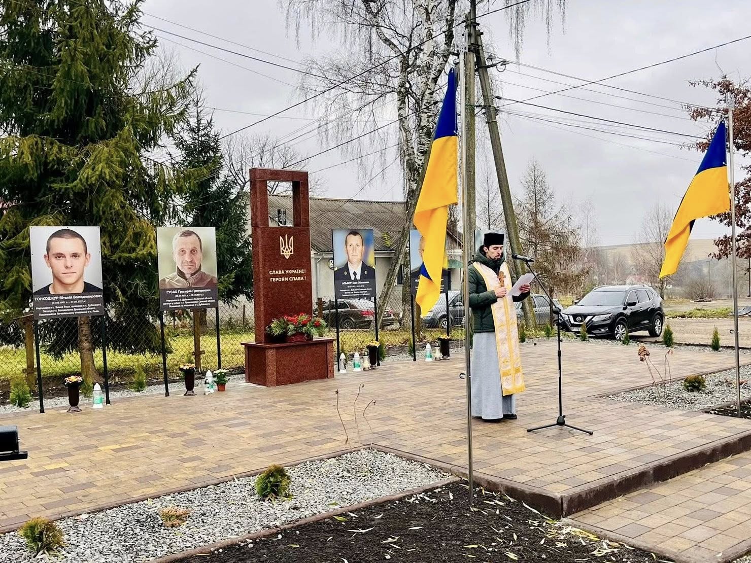 У Дубаневичах постав Меморіал Героїв