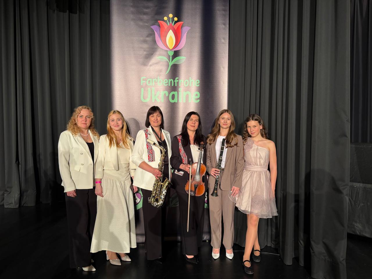 Горді мати такий високомистецький, креативний, талановитий голос України і громади у світі!